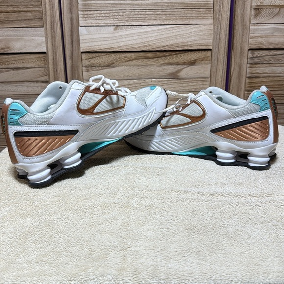 Nike Shox Enigma Women's Running Gym White Black Gold Used Like New Women’s 12 - Picture 13 of 14